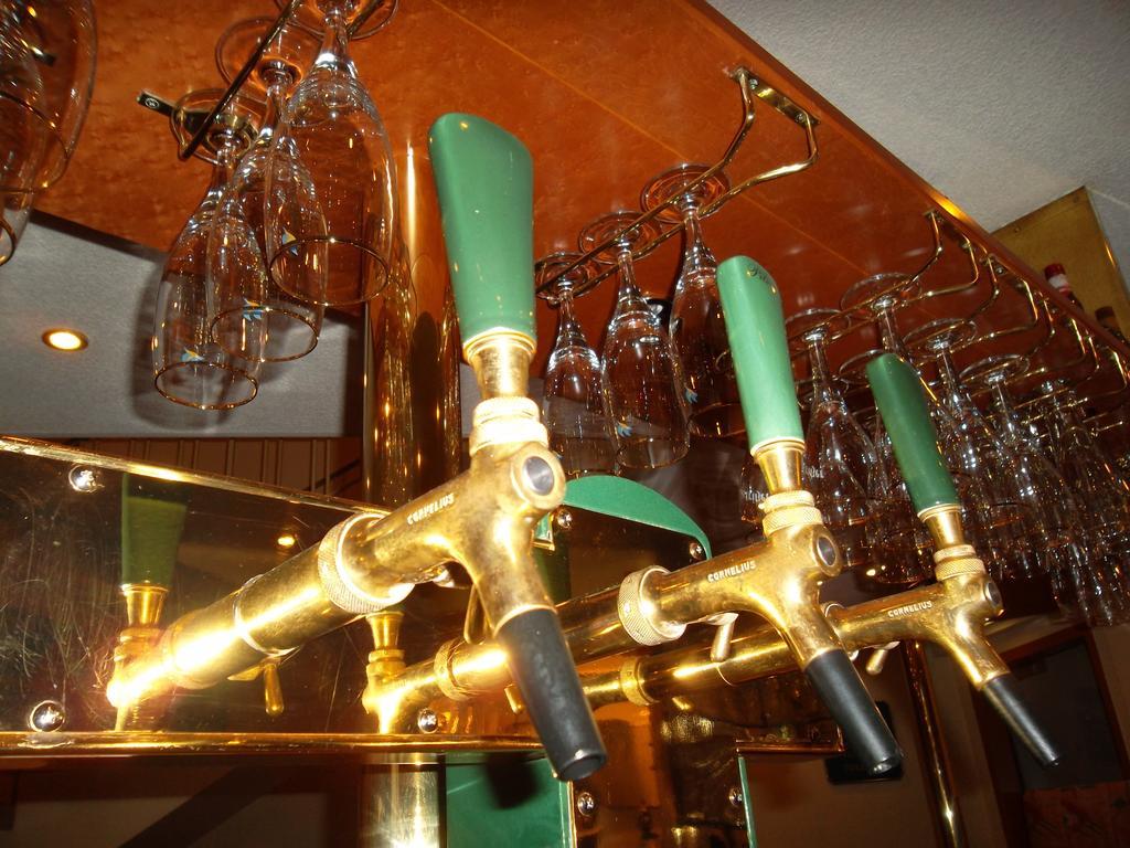 阿克真特科勒酒店 Gießen 外观 照片